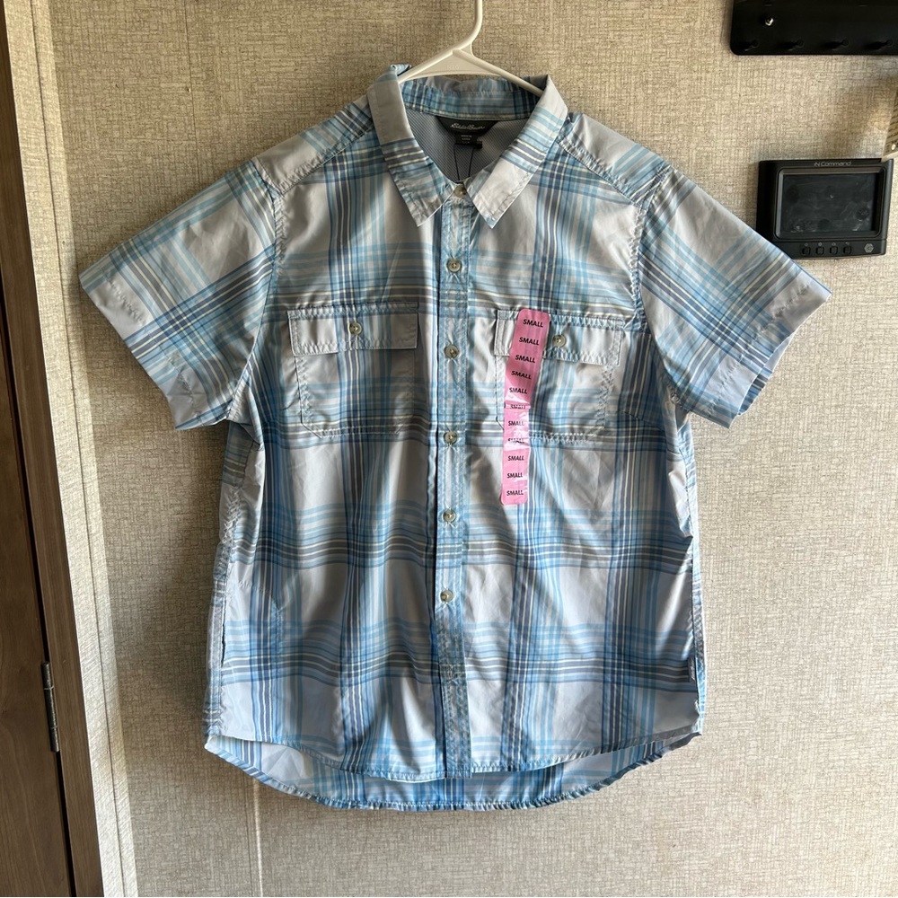 NWT Eddie Bauer Short Sleeve Blue Plaid Adventure Shirt Lightweight Button Down